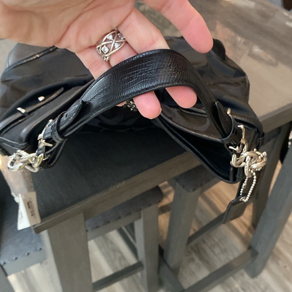 Gorgeous signature coach bag ‘ black NWTO !!!!🖤🖤🖤 - Picture 3 of 16
